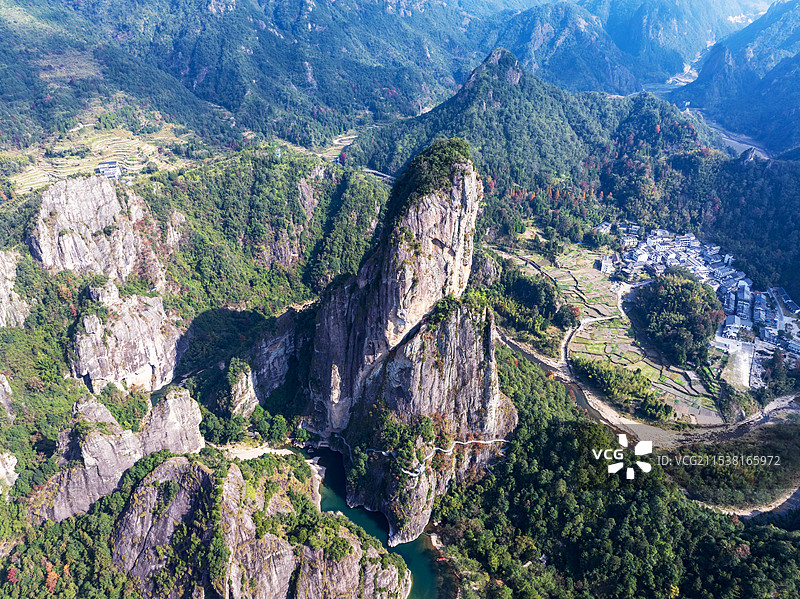 航拍温州楠溪江石桅岩图片素材