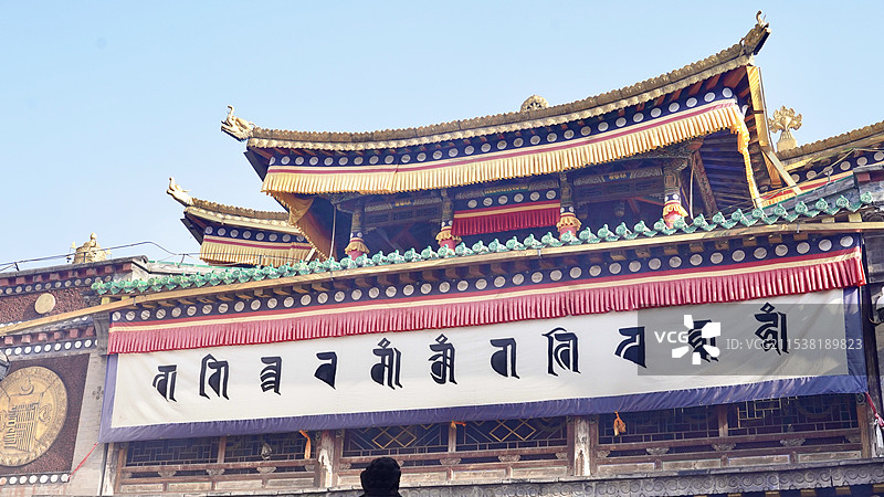西宁塔尔寺护法殿（小金瓦殿）图片素材