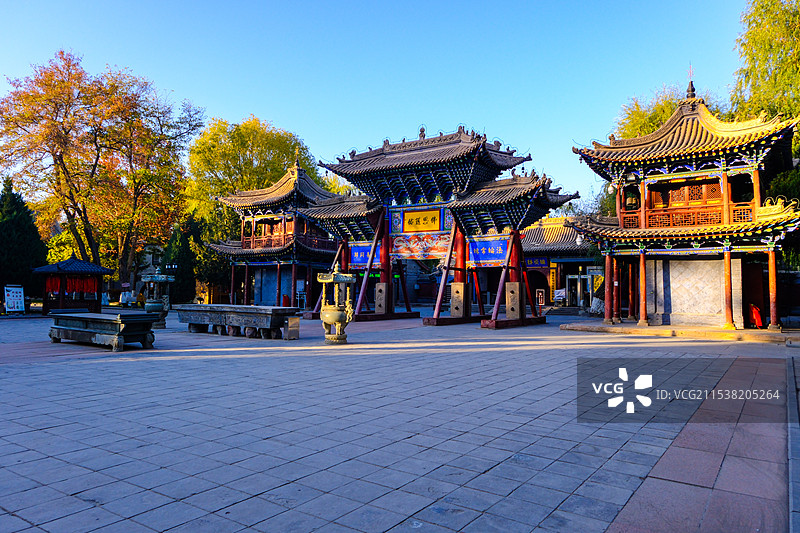 中国甘肃张掖，张掖大佛寺风光，大佛寺古建筑，钟楼，鼓楼，大佛殿，大佛寺的塔图片素材