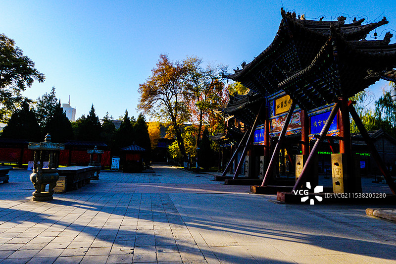 中国甘肃张掖，张掖大佛寺风光，大佛寺古建筑，钟楼，鼓楼，大佛殿，大佛寺的塔图片素材