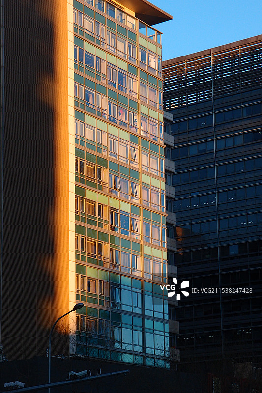 北京西城2024 朝阳中彩色建筑外墙图片素材