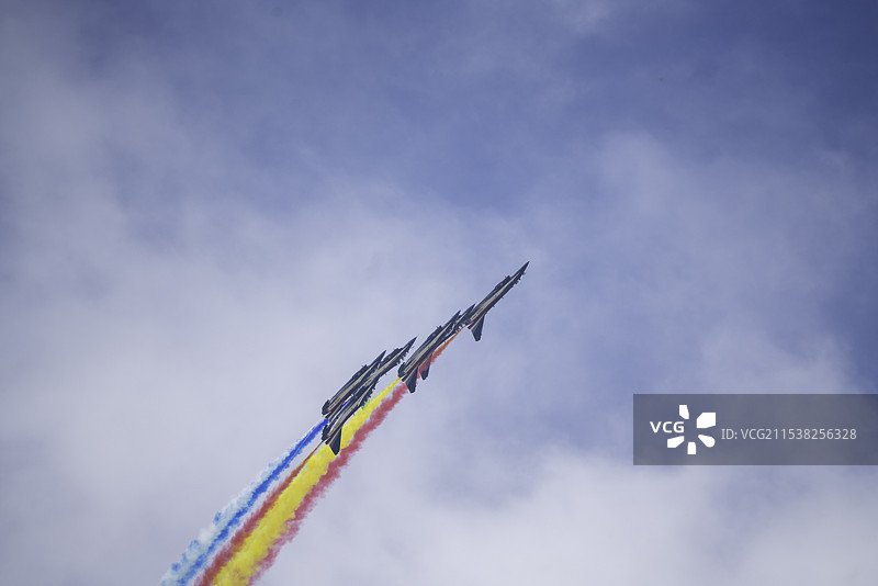 八一飞行表演队图片素材