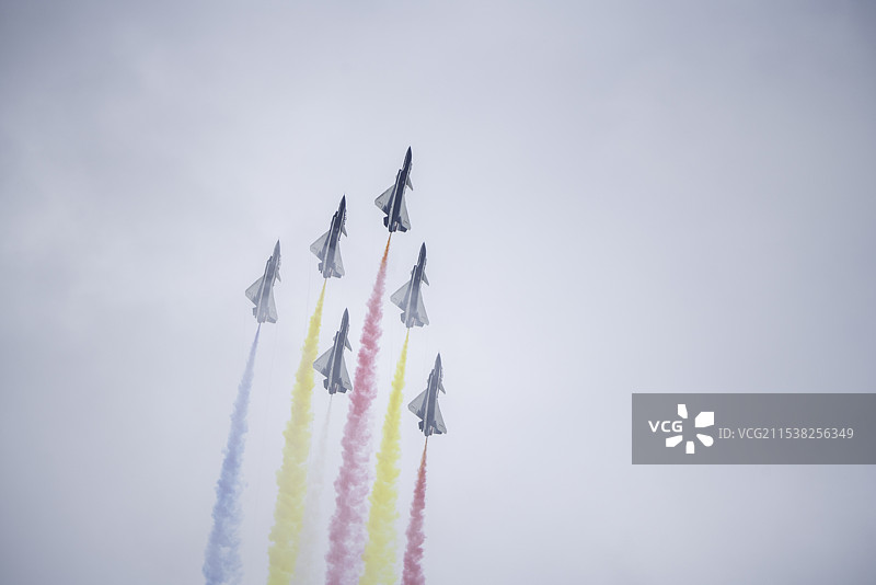 八一飞行表演队图片素材