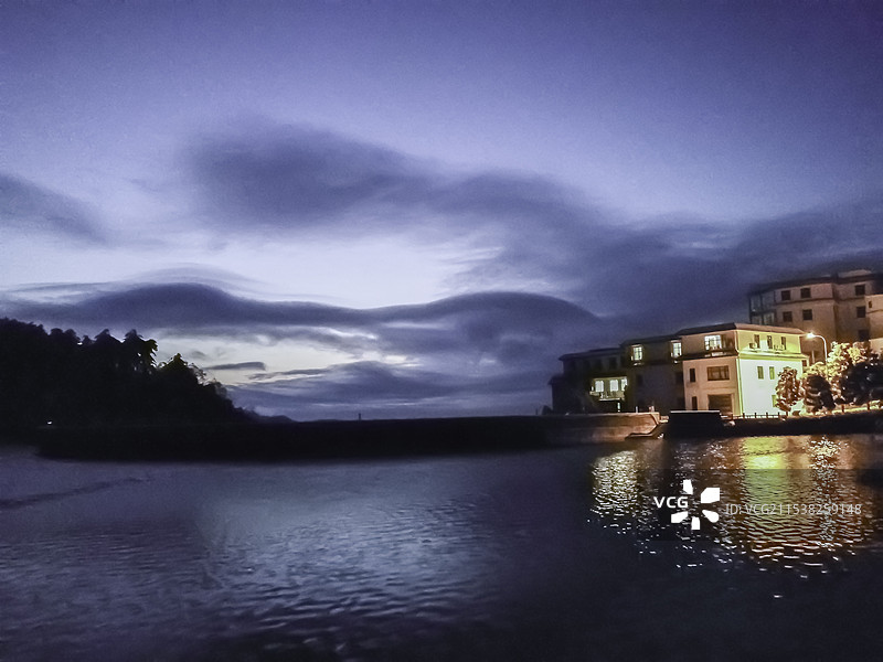湖北九宫山夜景图片素材