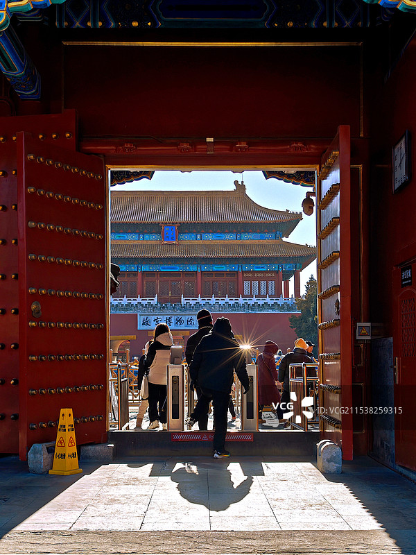 光与影.景山公园出口即景图片素材