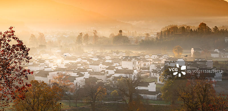 安徽卢村日出盛景图片素材