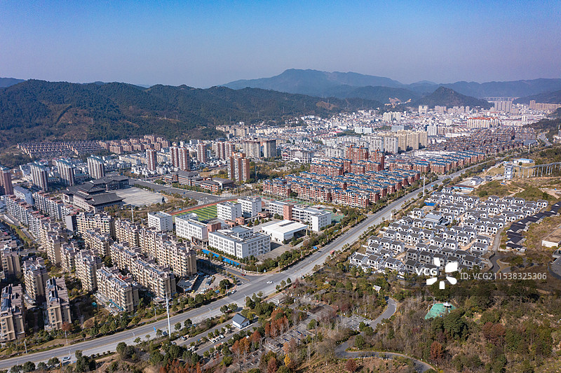 航拍江西赣州崇义县城市风光图片素材