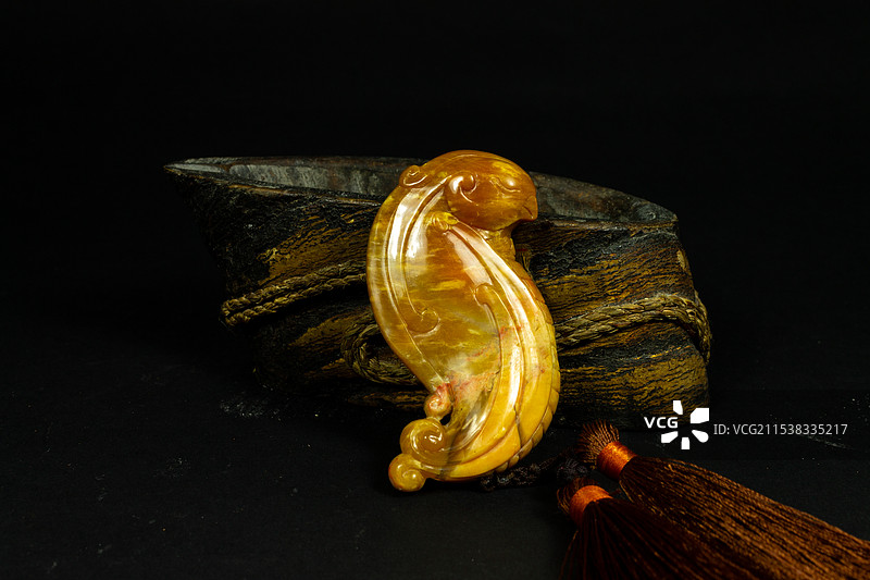 福州寿山石大山石玄鸟手把件图片素材