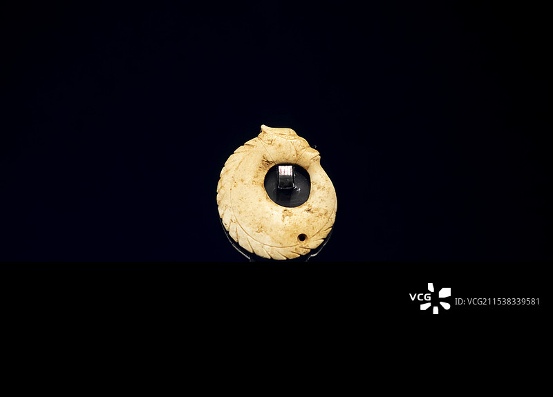 玉龙 新石器时代 含山凌家滩遗址 含山博物馆图片素材