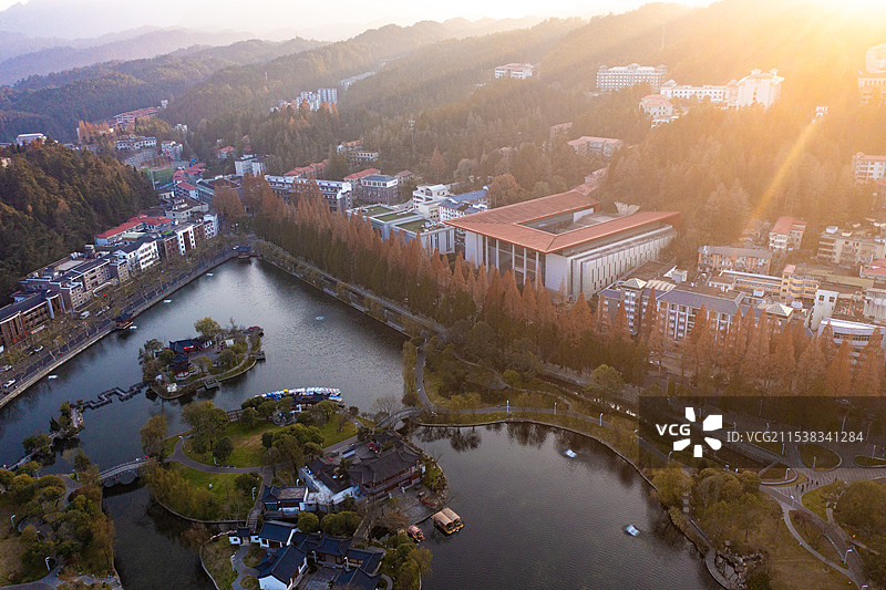 航拍江西吉安井冈山市茨坪镇井冈山景区图片素材