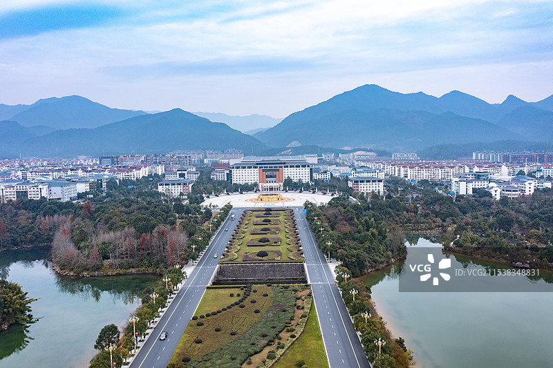 航拍江西吉安井冈山市城市风光图片素材