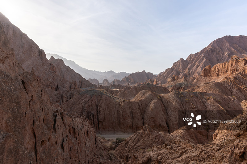 新疆南疆阿克苏库车天山红山石林丹霞大峡谷图片素材