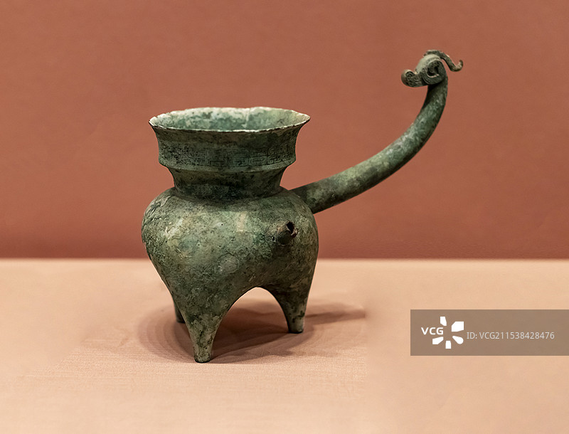 龙柄铜盉 西周 铜陵钟鸣出土 铜陵市博物馆图片素材