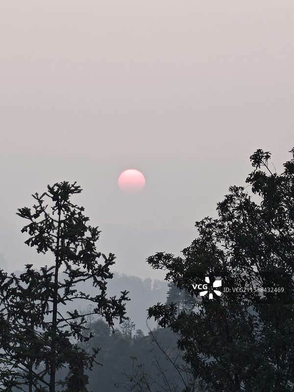 武夷山日出。图片素材