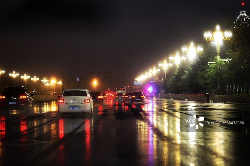 雨后长街图片素材