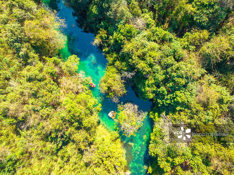 贵州荔波小七孔桥晴天航拍景观图片素材