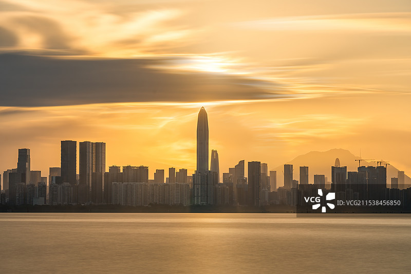 深圳福田CBD大湾区平安大厦日出全景图片素材