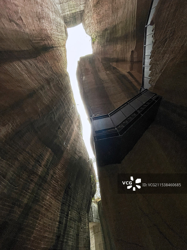 一线天图片素材