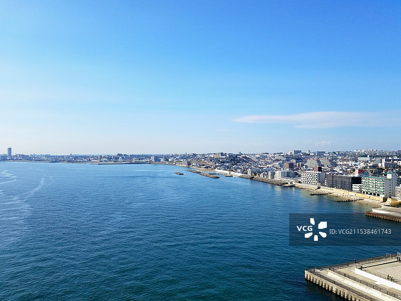 日本兵库县神户市，从明石海峡大桥眺望明石市图片素材