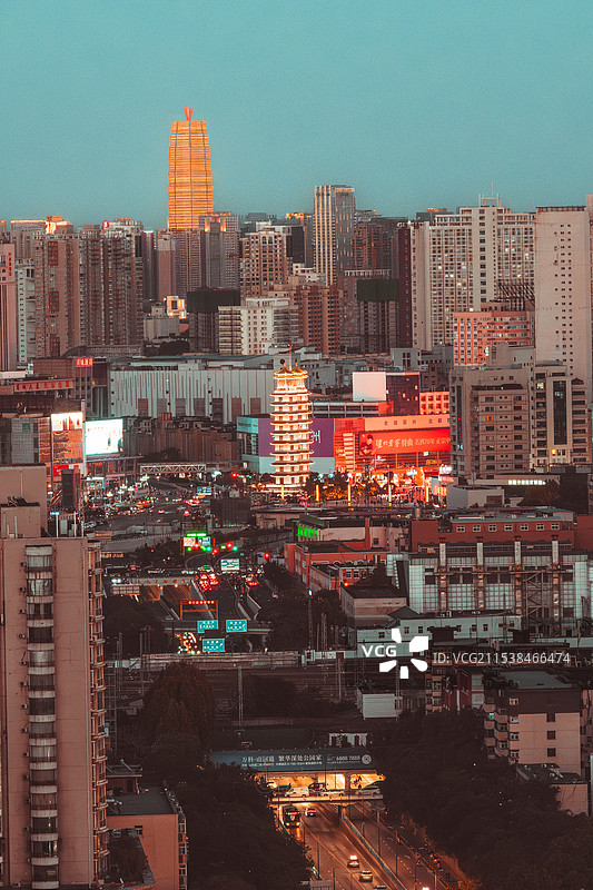 郑州二七区城市风光夜景高视角图片素材