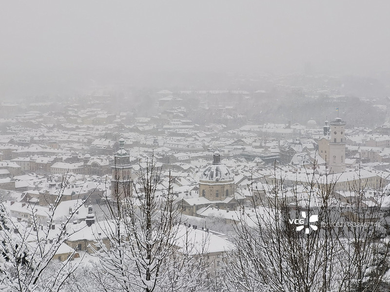 乌克兰利沃夫2021年12月离俄乌战争开始2个月前的街道风景图片素材
