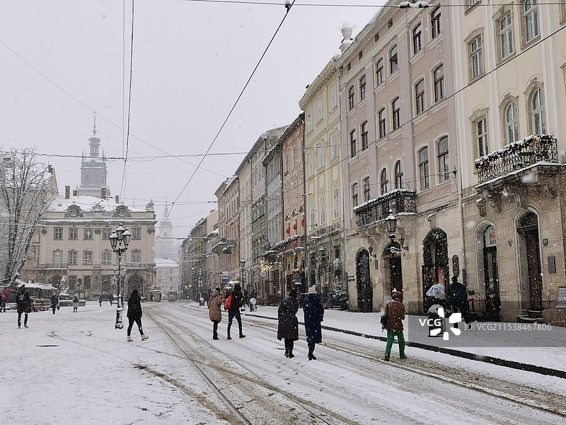 乌克兰利沃夫2021年12月离俄乌战争开始2个月前的街道风景图片素材