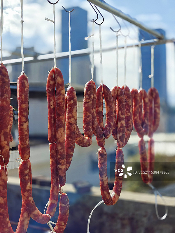 龙岩冬日暖阳晒自制香肠图片素材