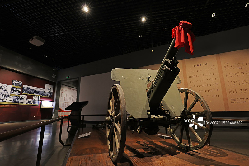 河北博物院抗日烽火英雄河北展览山炮图片素材