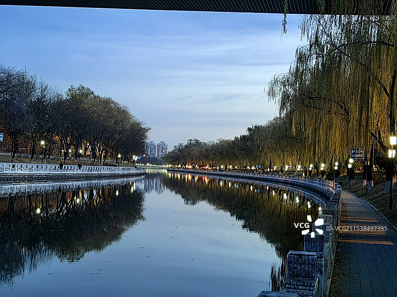 昆玉河夜景图片素材