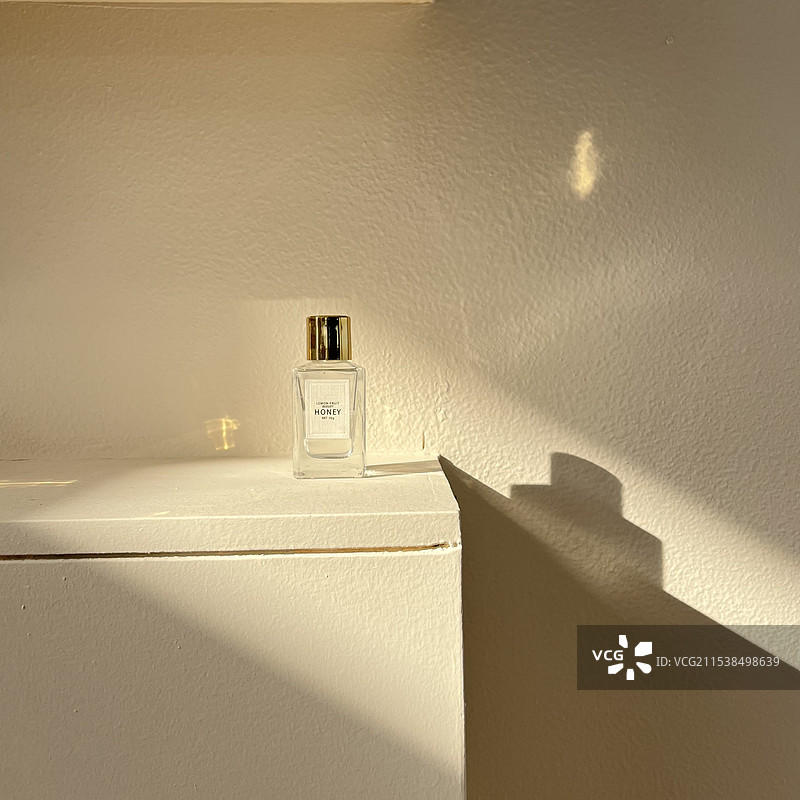 香水瓶图片素材
