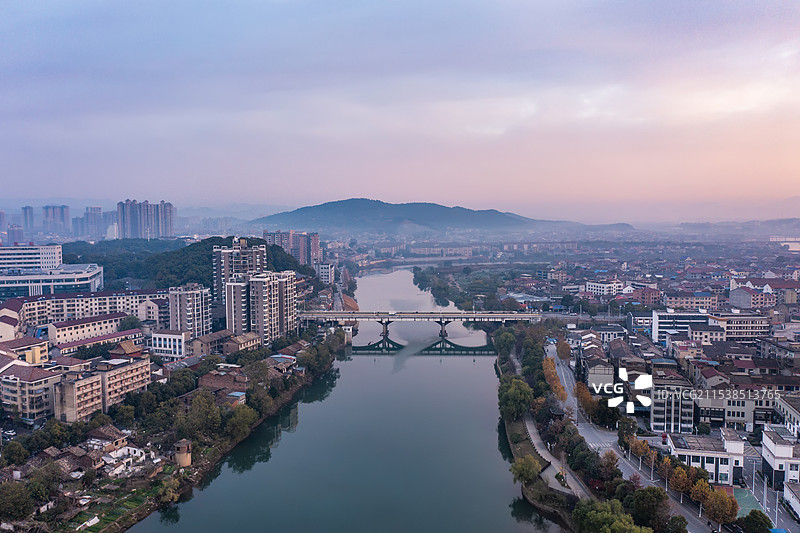 航拍湖南株洲醴陵市城市风光图片素材