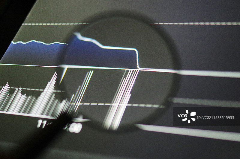 下跌跌停股市行情屏幕上数字数字的特写镜头图片素材