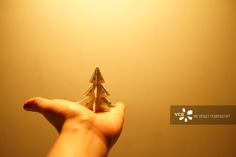 手工圣诞树折纸图片素材
