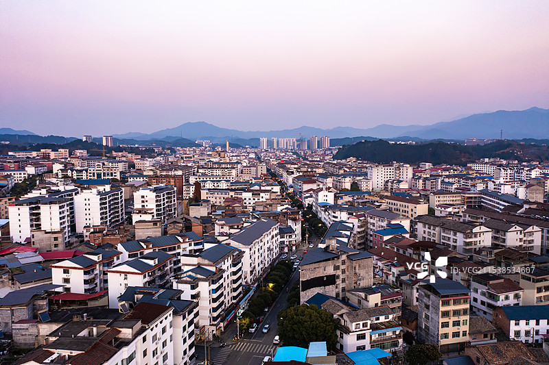 航拍湖南株洲炎陵县城景观图片素材