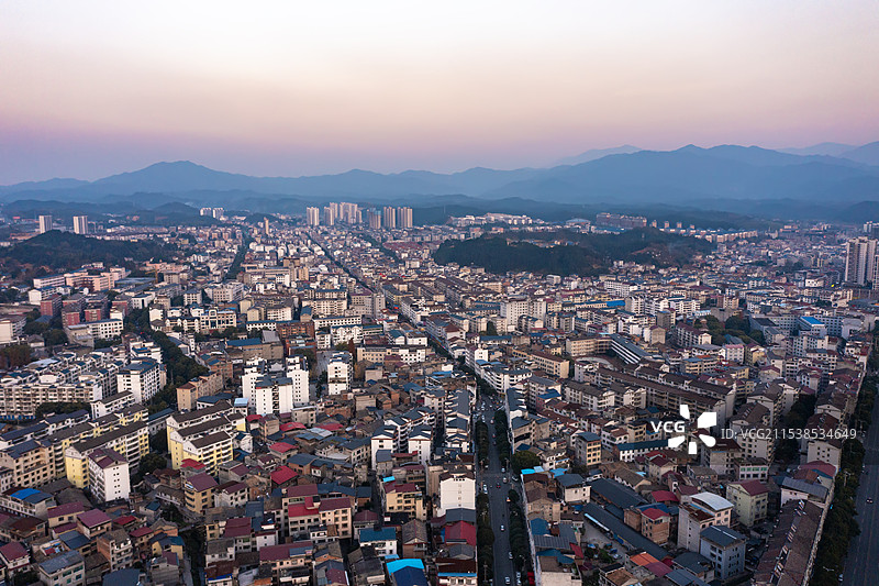 航拍湖南株洲炎陵县城景观图片素材