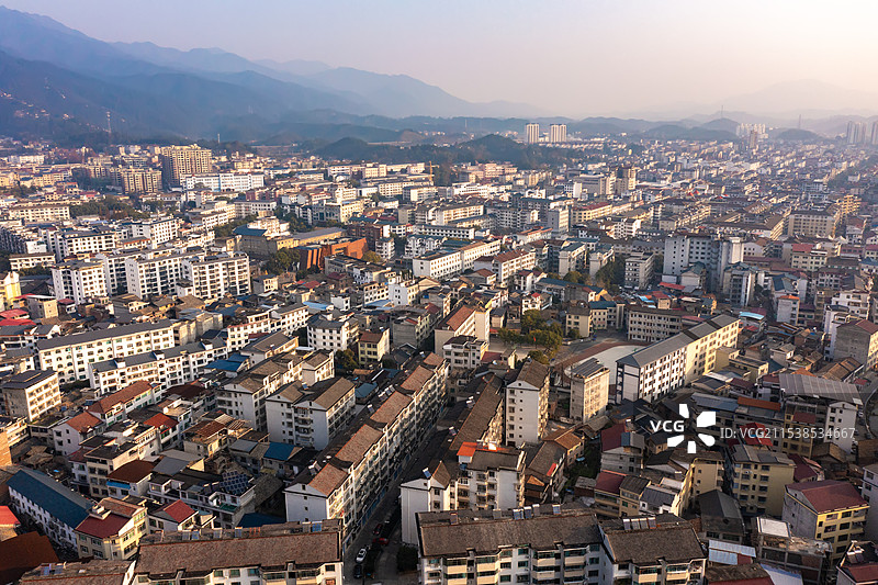 航拍湖南株洲炎陵县城景观图片素材