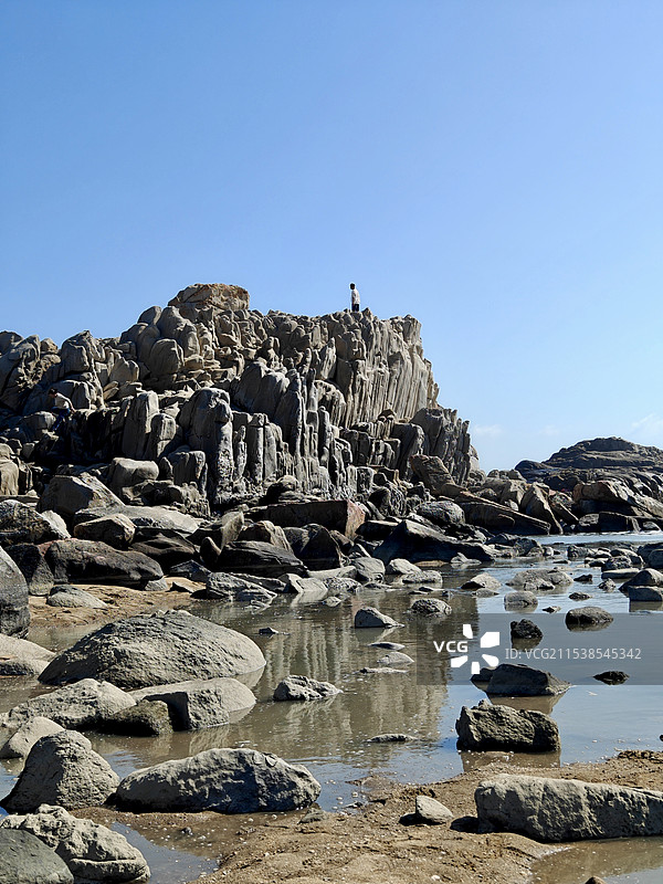 惠来客鸟尾海边石笋景观图片素材