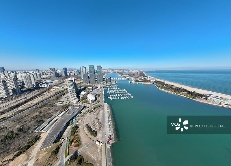 航拍日照市著名的万平口海滨旅游区图片素材