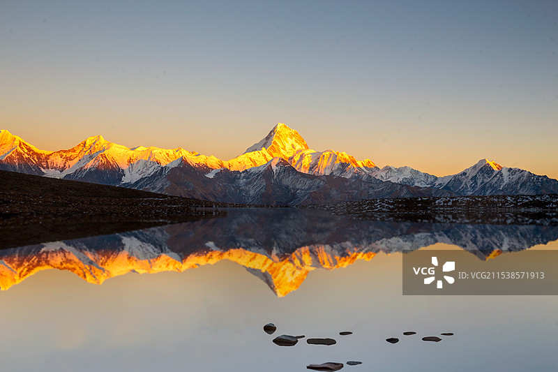 贡嘎的眼泪冷嘎措图片素材
