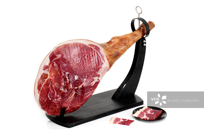白色背景中的整只猪火腿图片素材