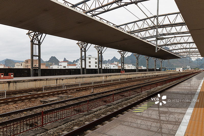 广西贺州火车站站台图片素材