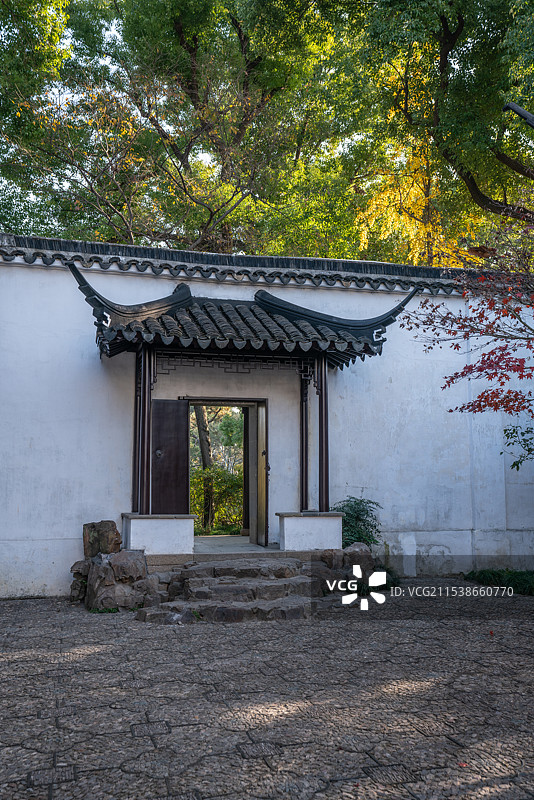 苏州拙政园，著名景点。古典园林典型例证，经典。全国重点文物保护单位。图片素材