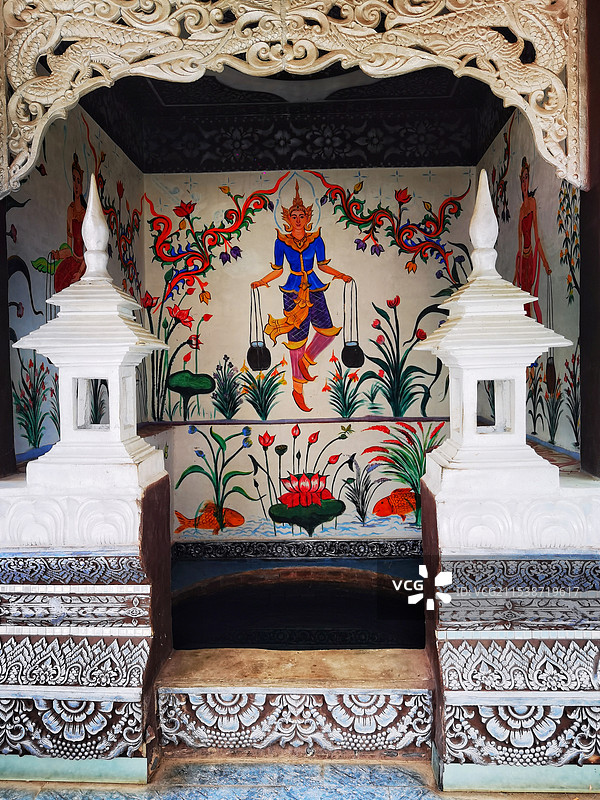 西双版纳曼丢古寨千年古井图片素材