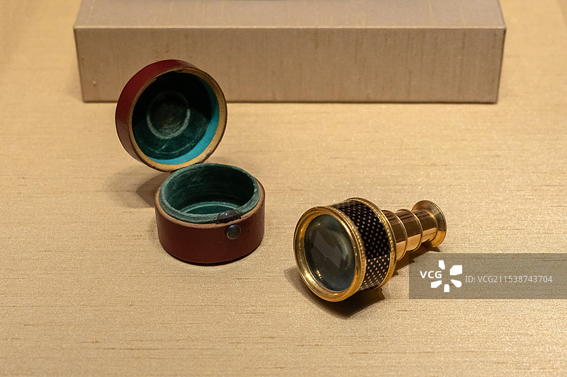 迷你望远镜 1804-1814年 山东博物馆“从平凡到非凡：拿破仑与法兰西的变革时代”展图片素材