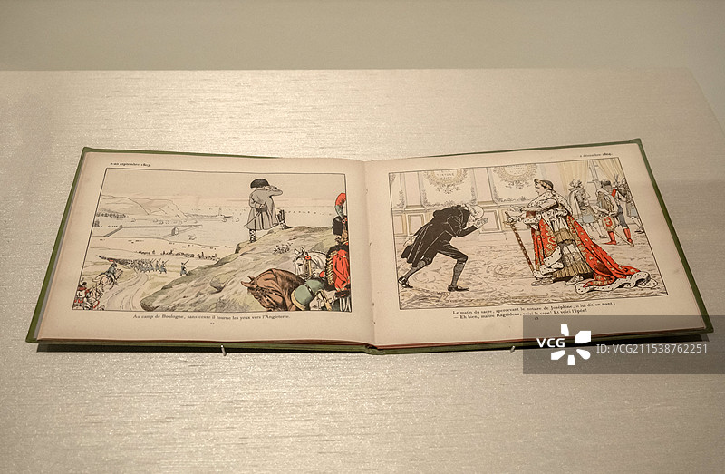 综合性传记《拿破仑一生》 1895年 山东博物馆“从平凡到非凡：拿破仑与法兰西的变革时代”展图片素材