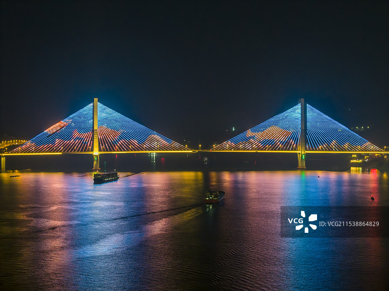 重庆市涪陵区石板沟长江大桥夜景航拍图片素材