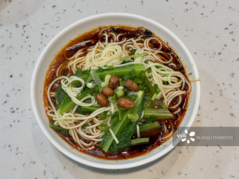 红油汤面图片素材