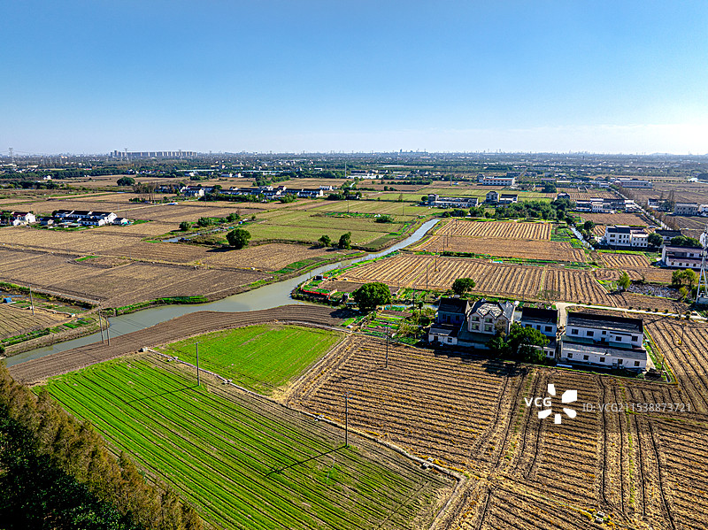 上海奉贤区庄行镇田园风光 南亭公路北新河戴家港 城市与农村交界区域航拍 特大城市城市化与基础设施建设图片素材