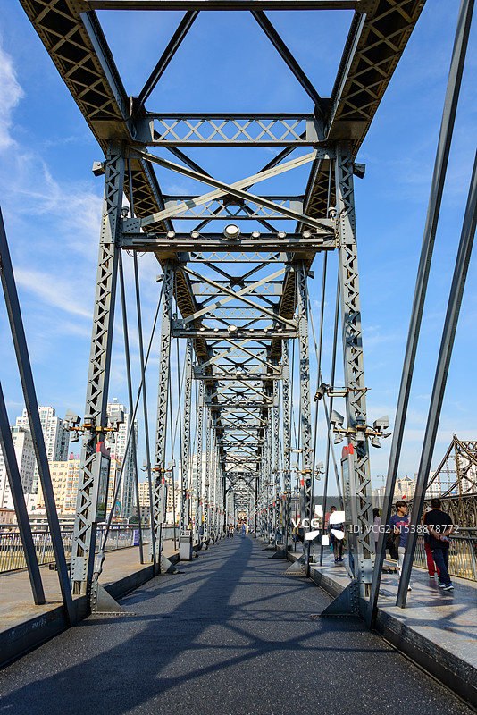 辽宁省丹东市振兴区江岸路鸭绿江断桥图片素材