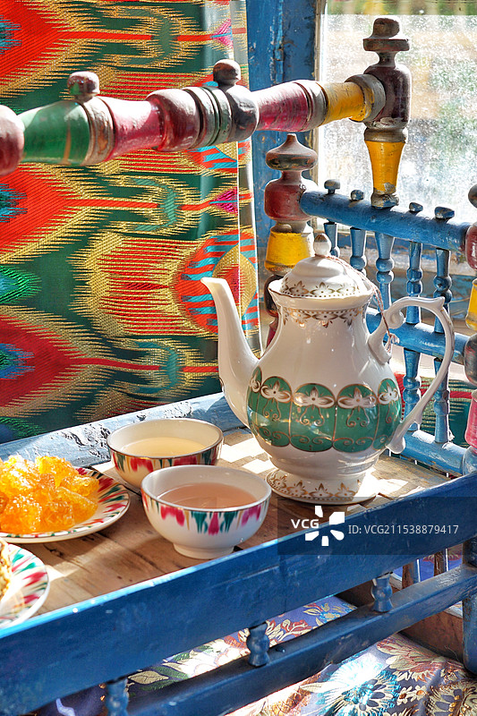 新疆/南疆，喀什古城，老茶馆的下午茶图片素材